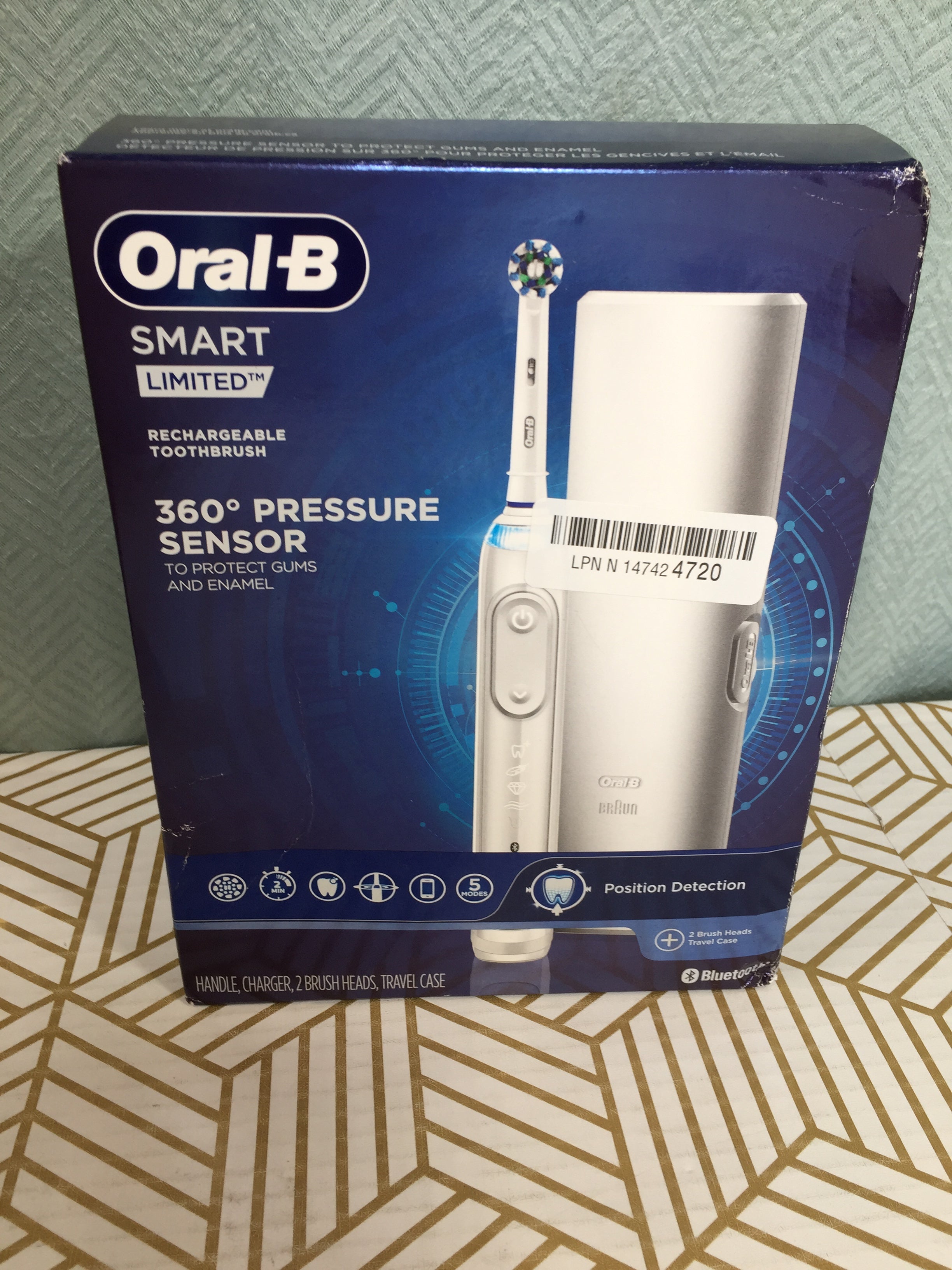Oral-B Smart Limited Electric Toothbrush, White *SEALED* (7849713500398)